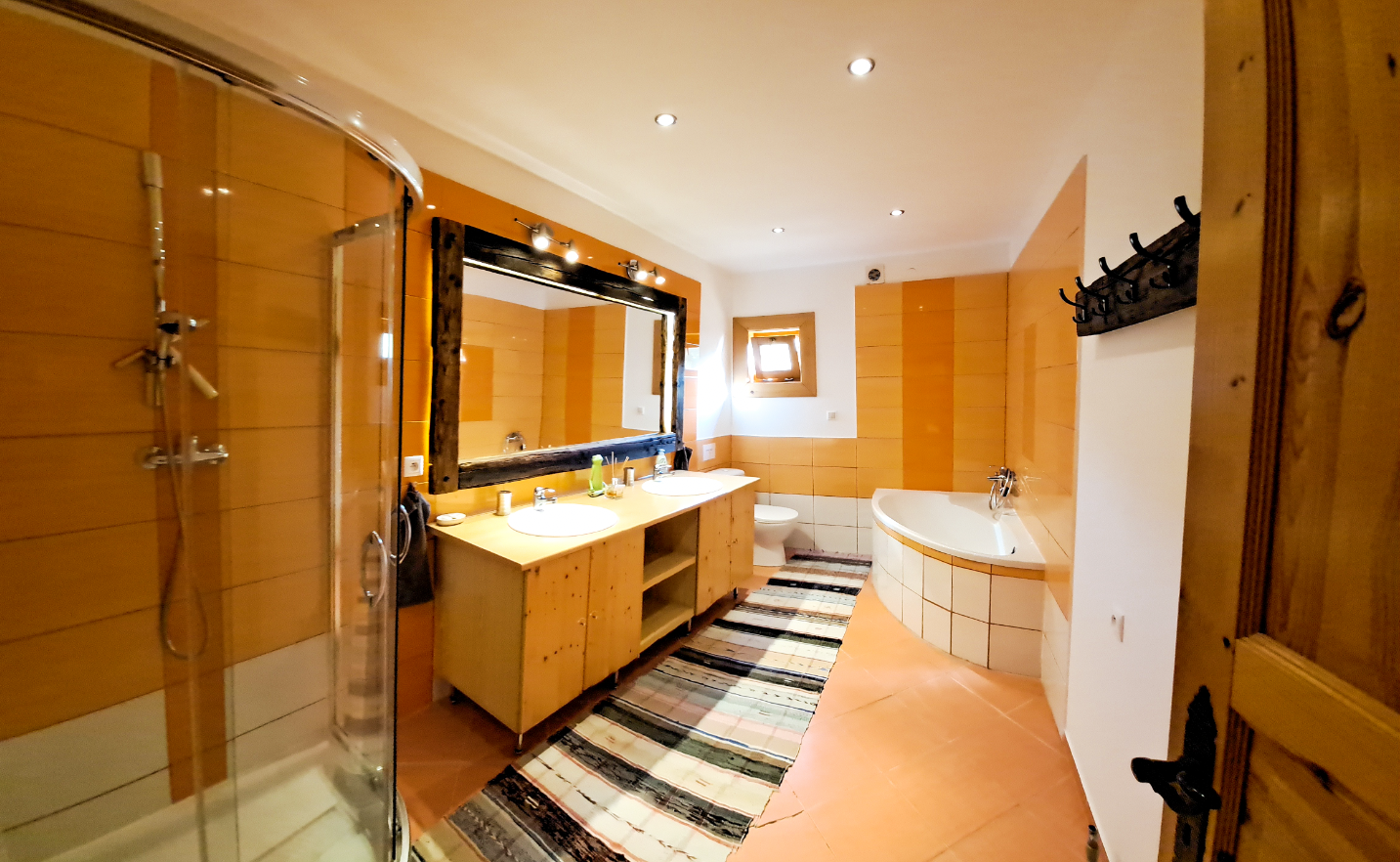 Modern bathroom